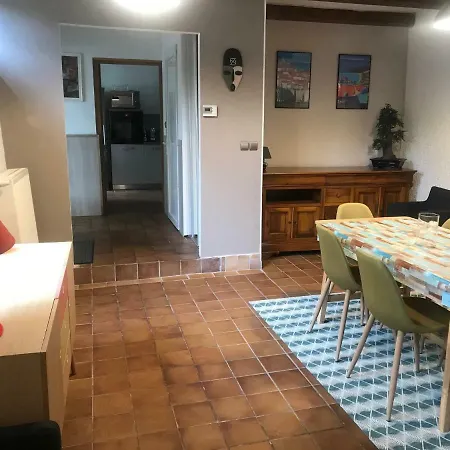 Le Bougainvillier 6 Personnes - Centre De - Maison De Ou Pro Avec Jardin Holiday home